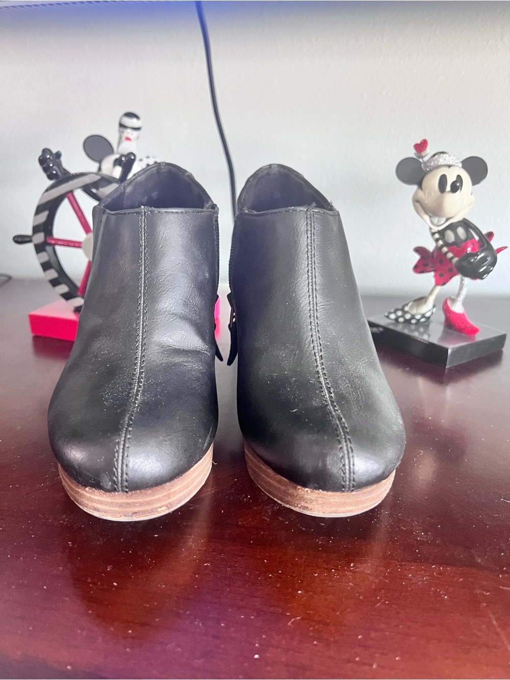 Women’s Black Leather Ankle Booties - Classic Slip-On Style Dr Scholls size 6